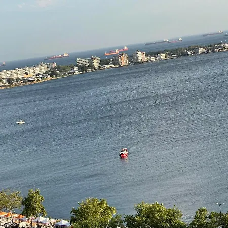 & Sea View 2 Bedrooms 1 * Стамбул